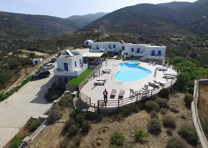 Amorgion Village Ξενοδοχείο με διαμερίσματα 4*