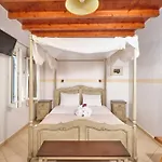 Apartahotel Amorgion Village 4*