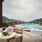 Apartahotel Amorgion Village 4*