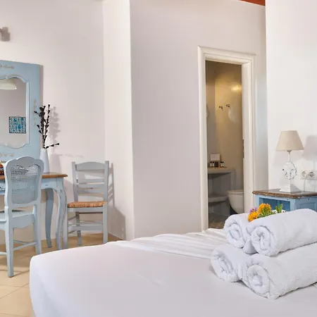 Amorgion Village מלון דירות 4*