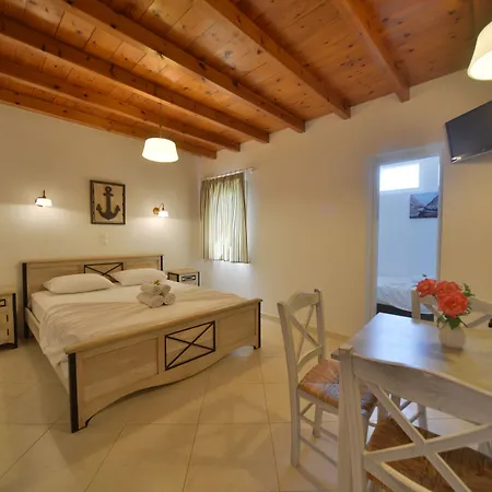 Amorgion Village 4* カタポラ
