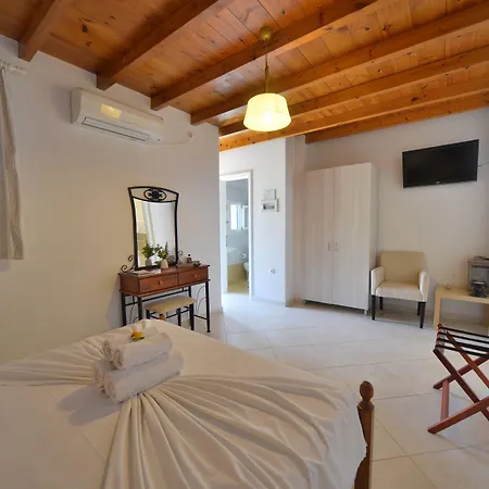 Amorgion Village 카타폴라