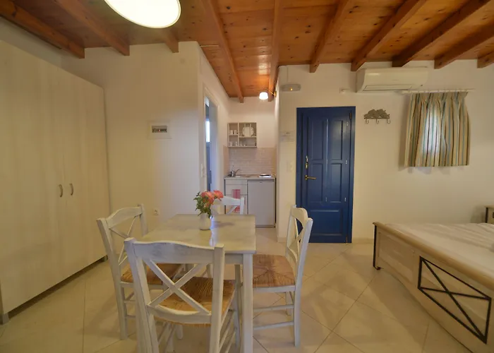 Amorgion Village Apartahotel 4*